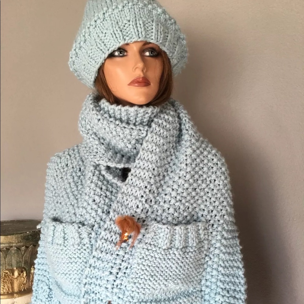 Hand Knits 2 Love Hat Shawl Set Fringes Aqua Hip